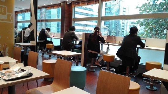 マクドナルド 烏丸五条店